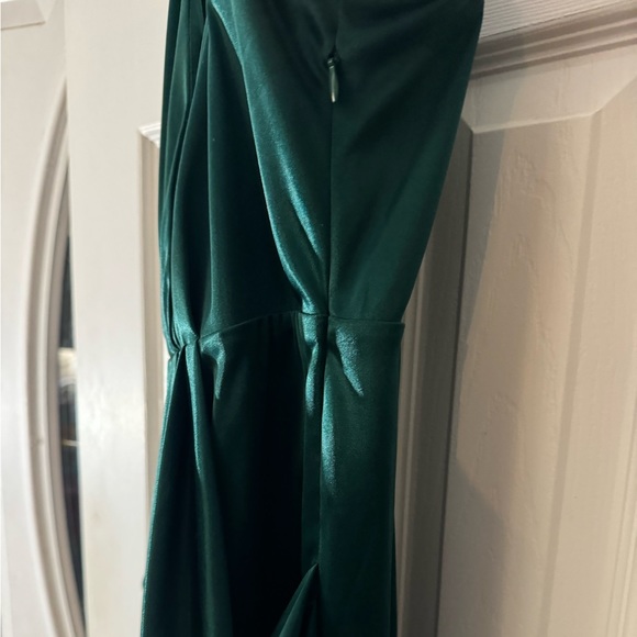 Green Dress - Picture 8 of 9